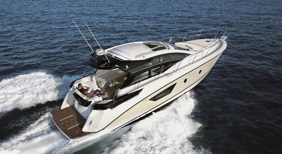 Beneteau Gran Turismo 46 2020 boat specs