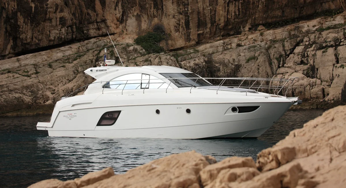 Beneteau Gran Turismo 49 2020 boat specs