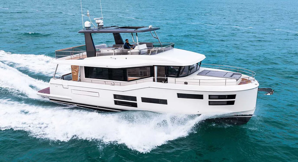 Beneteau Grand Trawler 62 2022 boat specs