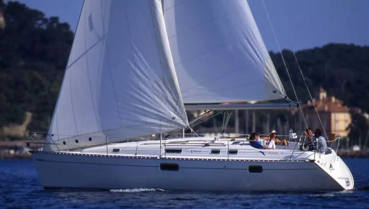 Beneteau Oceanis 351 1994 boat specs