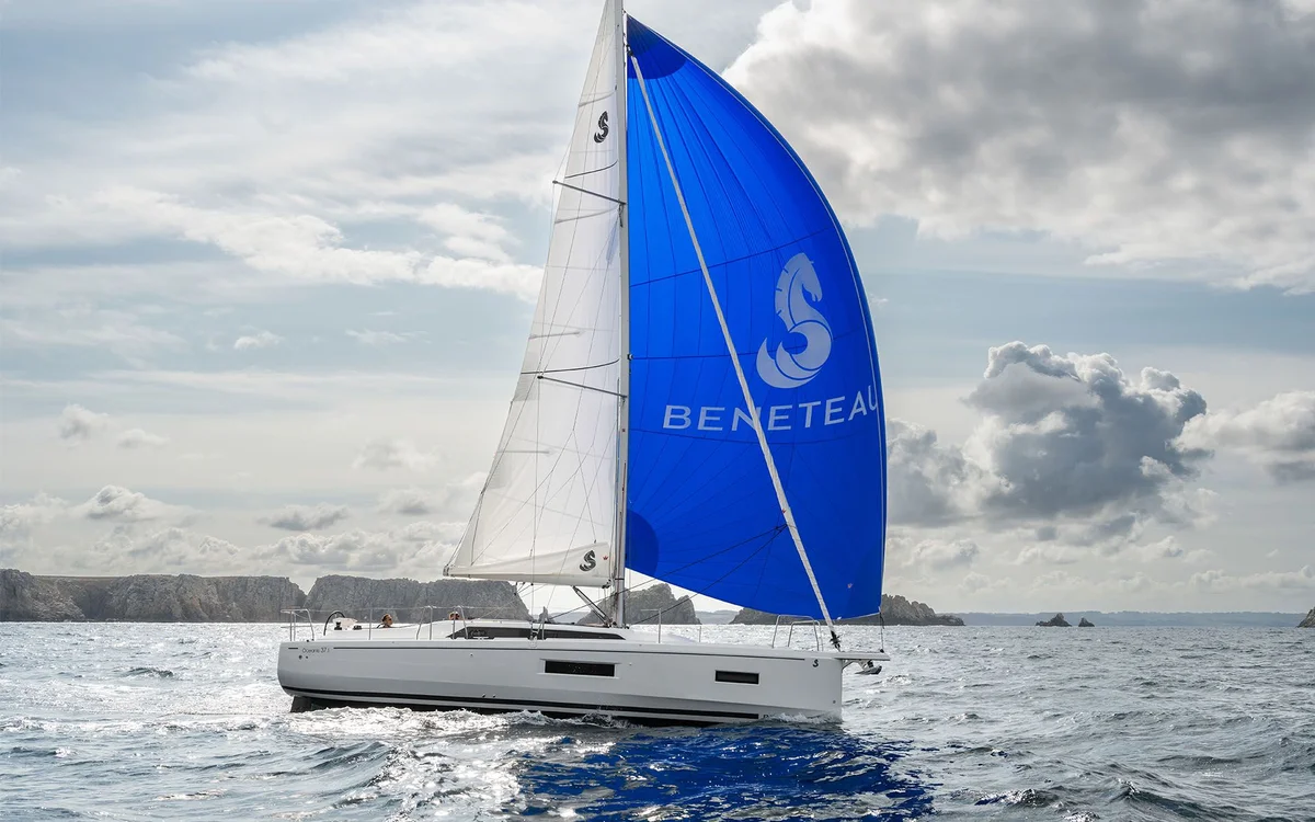 Beneteau Oceanis 37.1 2023 boat specs