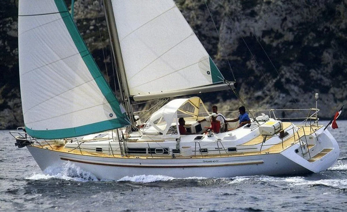Beneteau Oceanis 40 CC 1995 boat specs