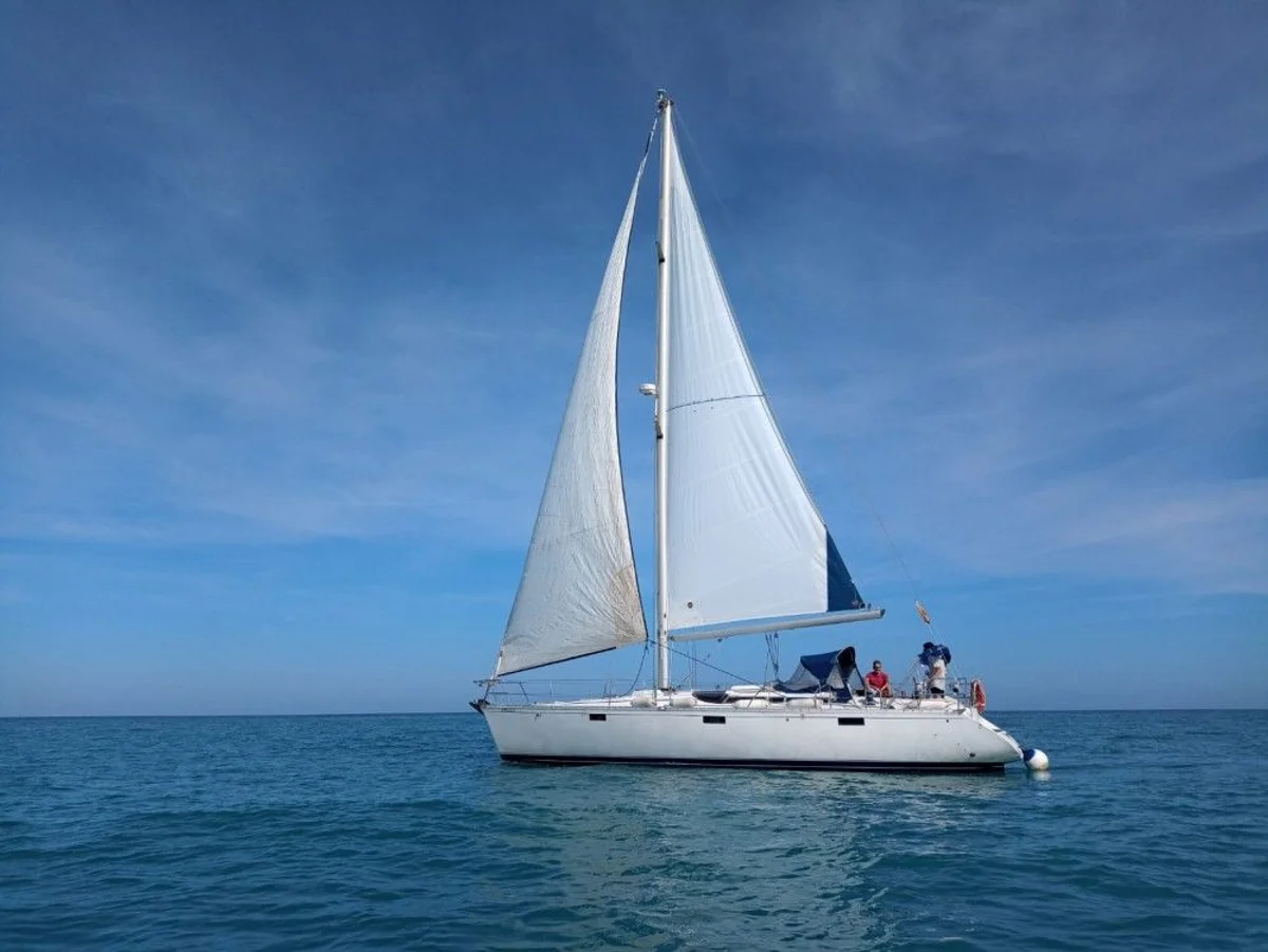 Beneteau Oceanis 430 1985 boat specs