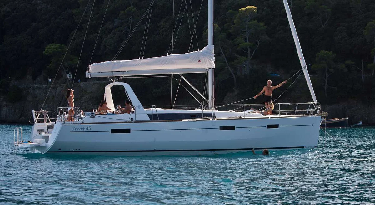 Beneteau Oceanis 45 2011 boat specs
