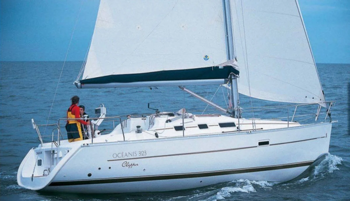 Beneteau Oceanis Clipper 323 2003 boat specs