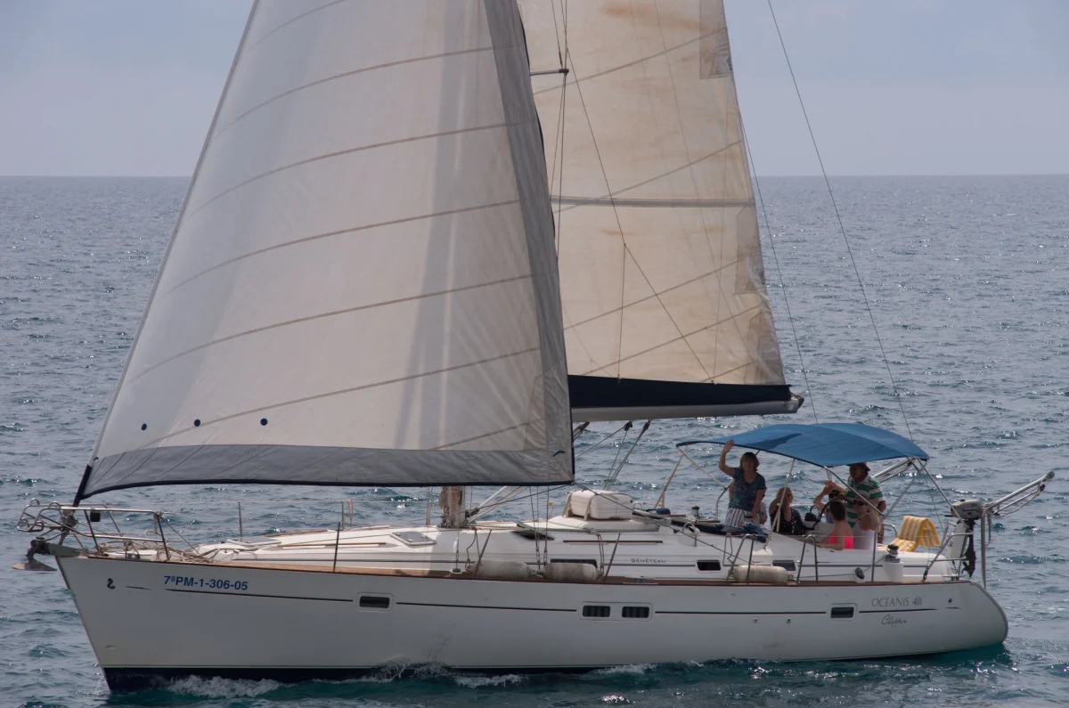 Beneteau Oceanis Clipper 411 2008 boat specs