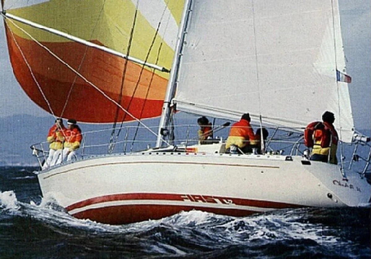Beneteau R/C 42 1981 boat specs