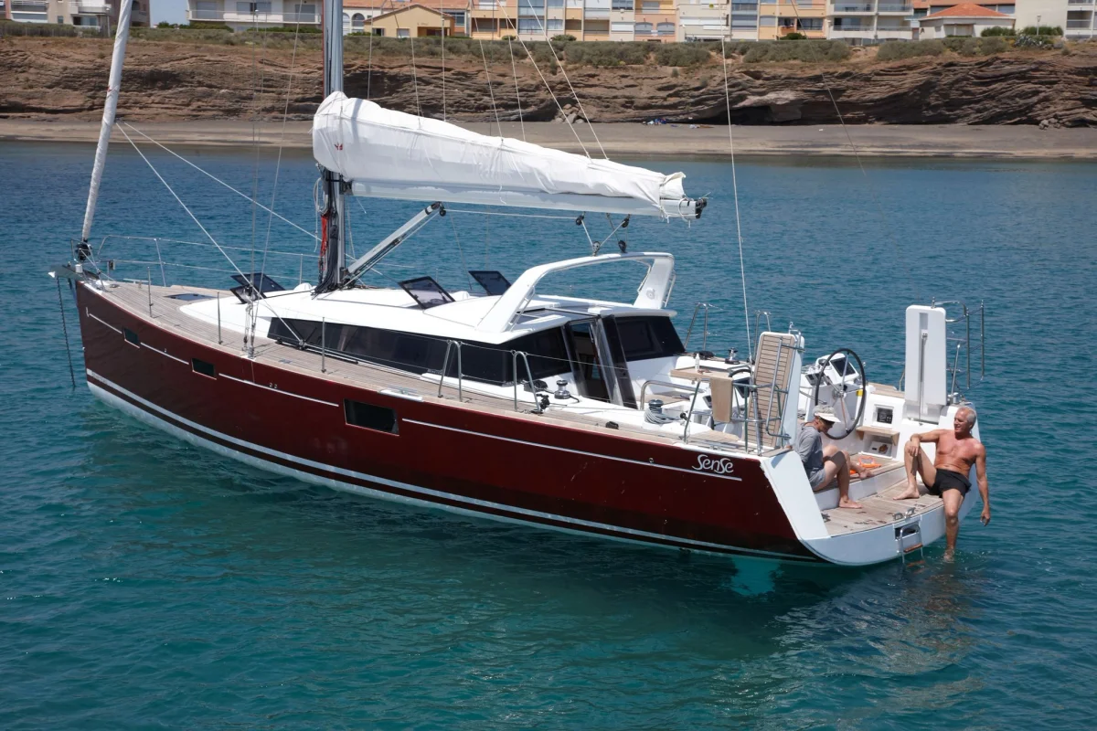 Beneteau Sense 43 2011 boat specs