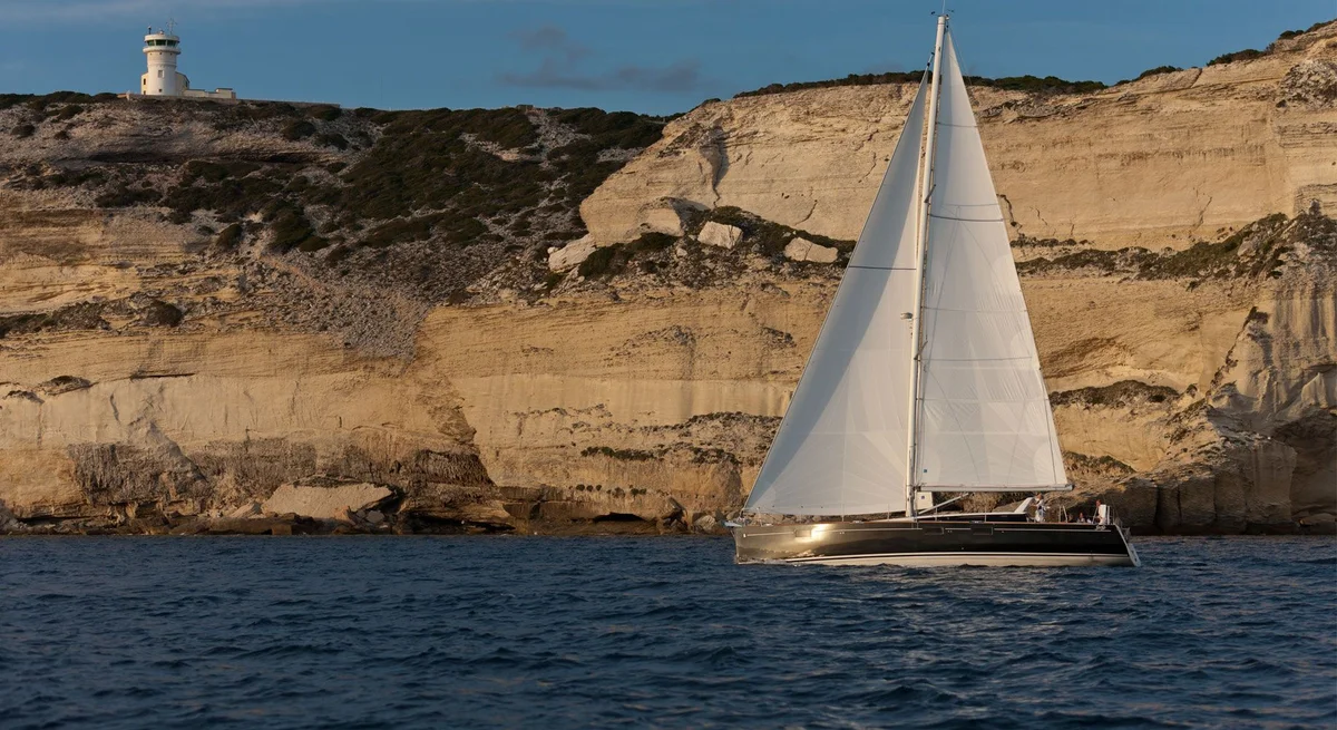 Beneteau Sense 55 2016 boat specs