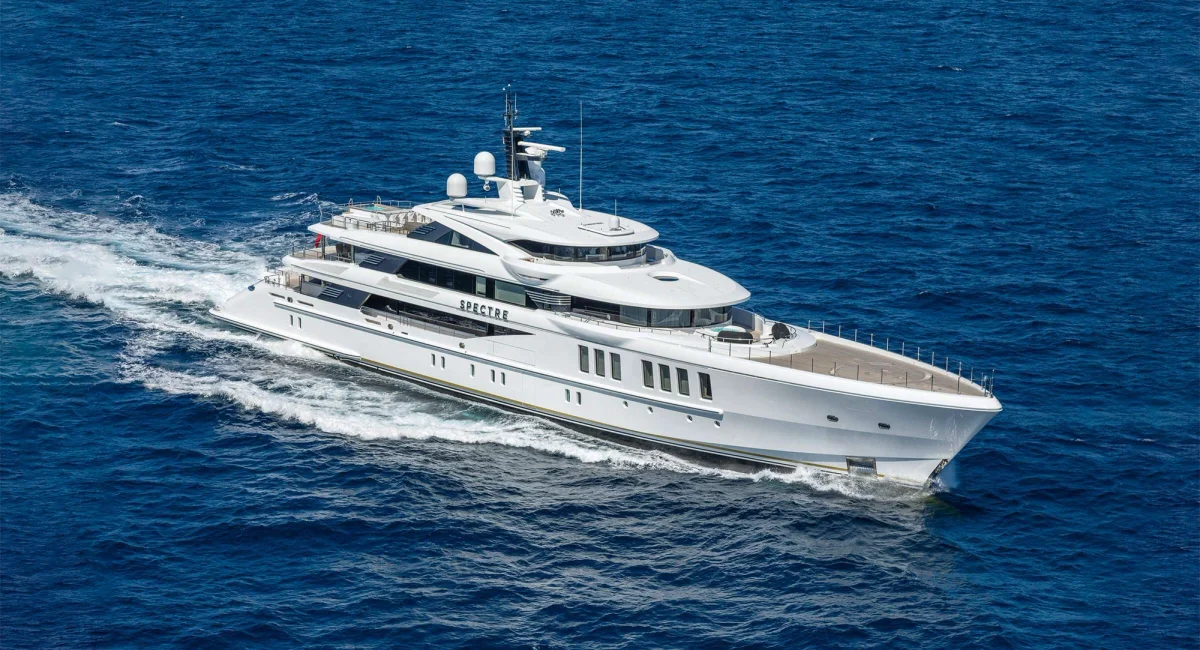 FB269 M/Y Spectre Boat Specs