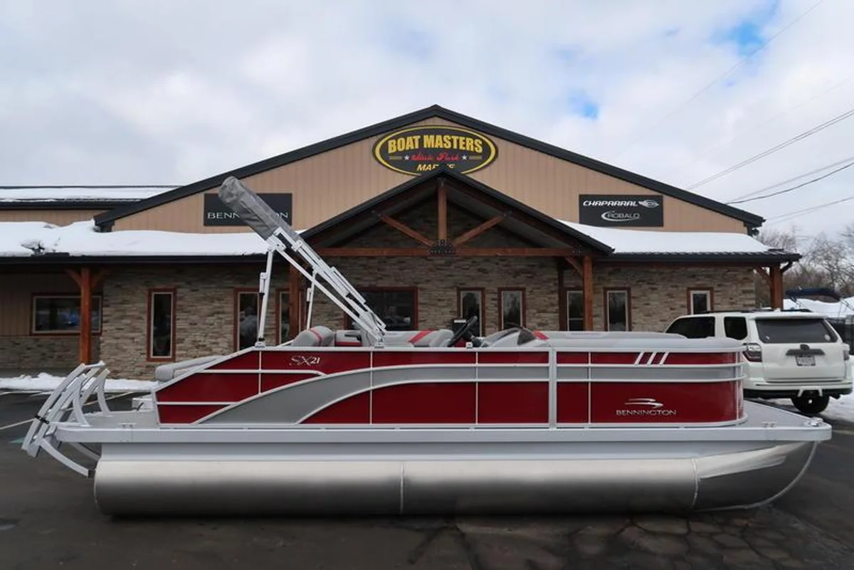 Bennington 21 SSBX SPS 2022 boat specs