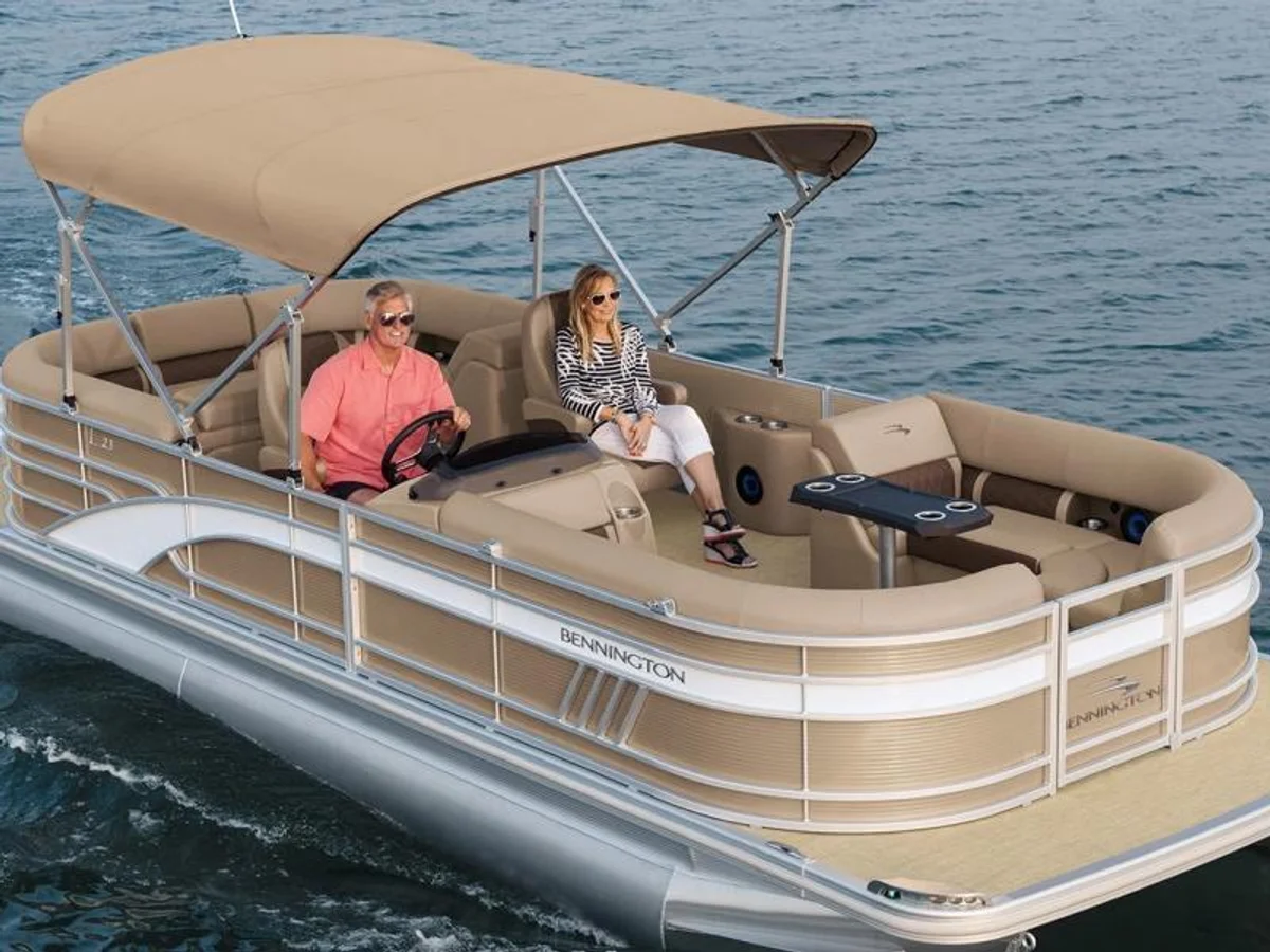 Bennington 22 LSR 2022 boat specs