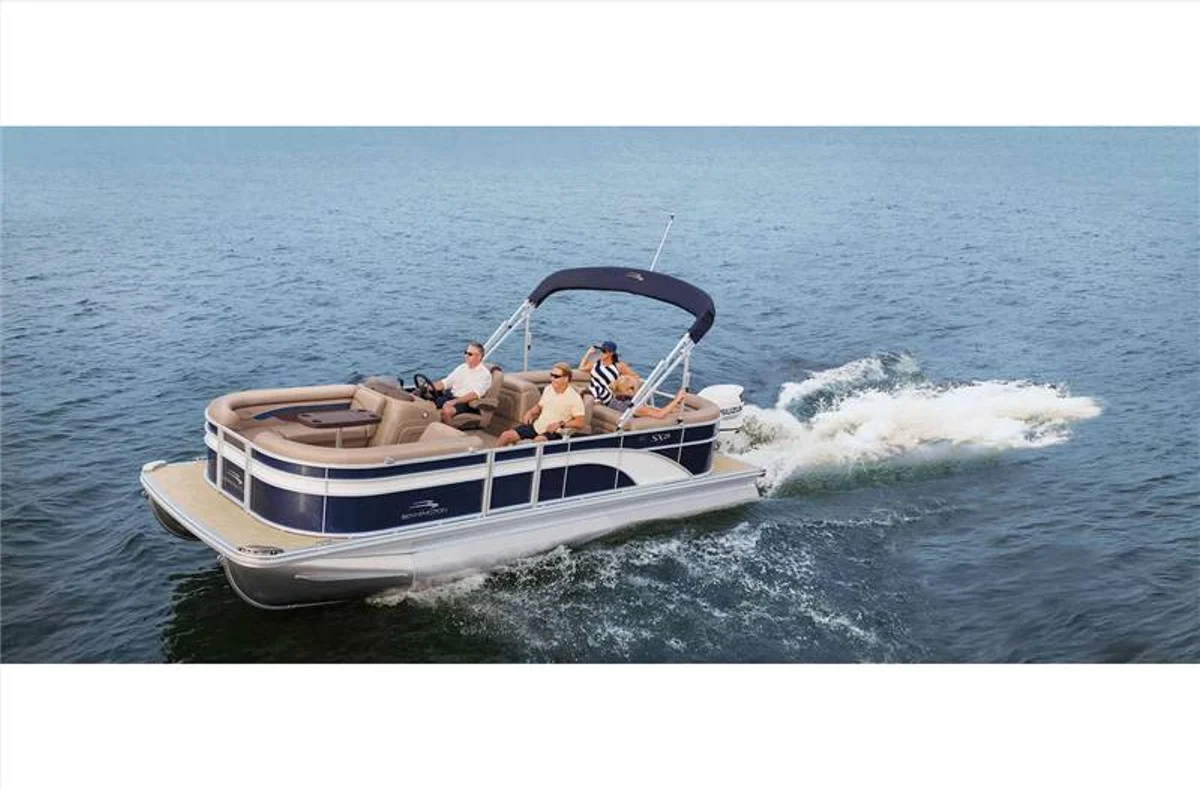 23 SSRX Boat Specs