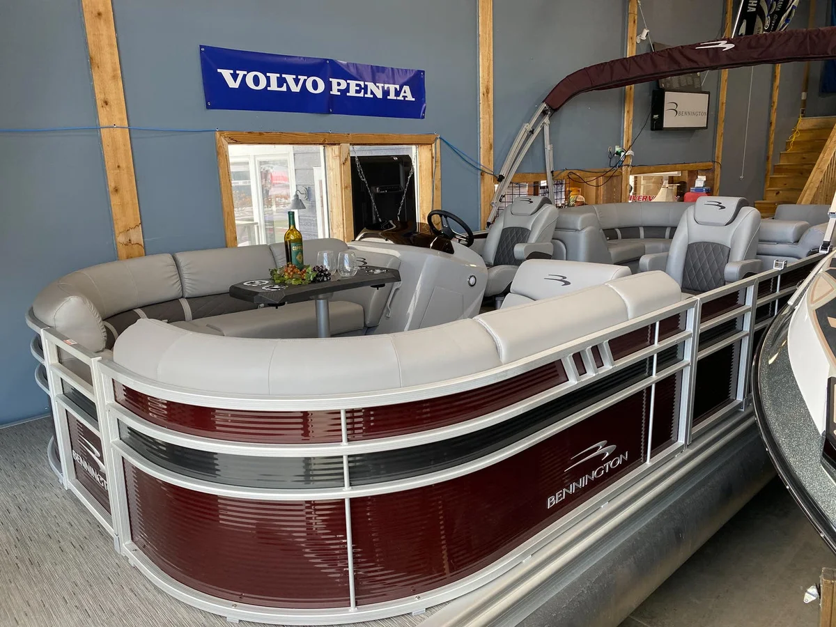 Bennington SX Series 23 SSRX - RADIAL CRUISE 2022 boat specs