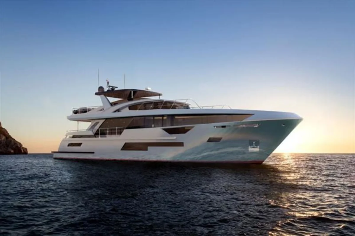 Bering Yachts 92 2022 boat specs