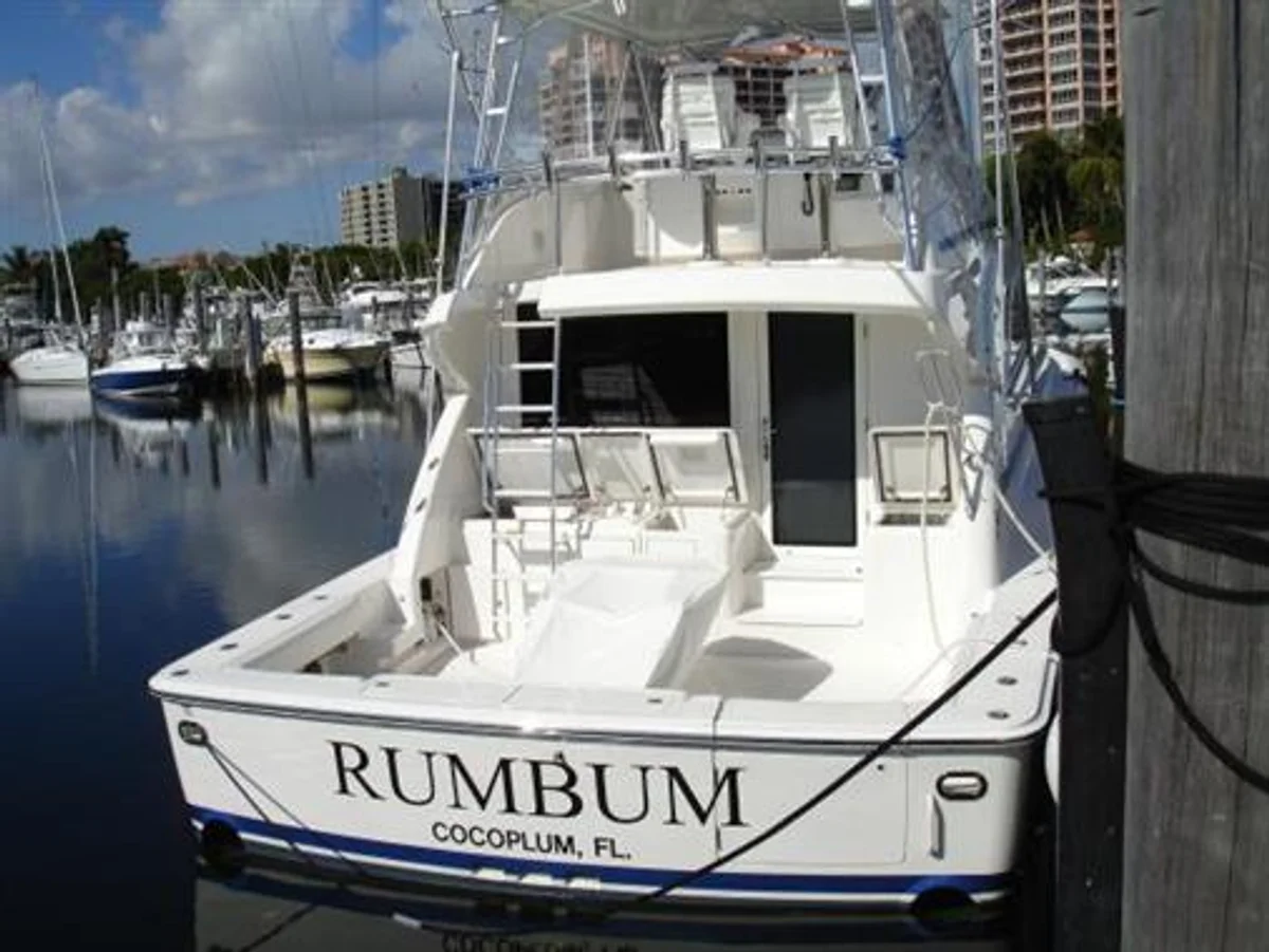 Bertram Sport Fisherman 2007 boat specs