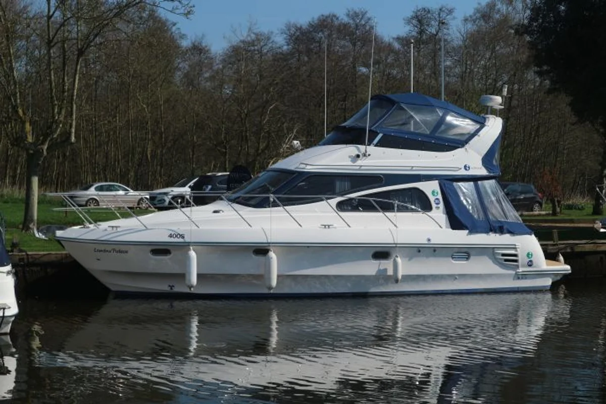 Birchwood 360 Challenger 2001 boat specs