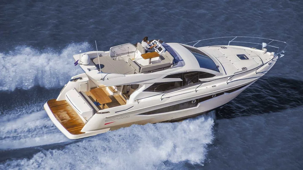 Birchwood 430 Flybridge 2006 boat specs