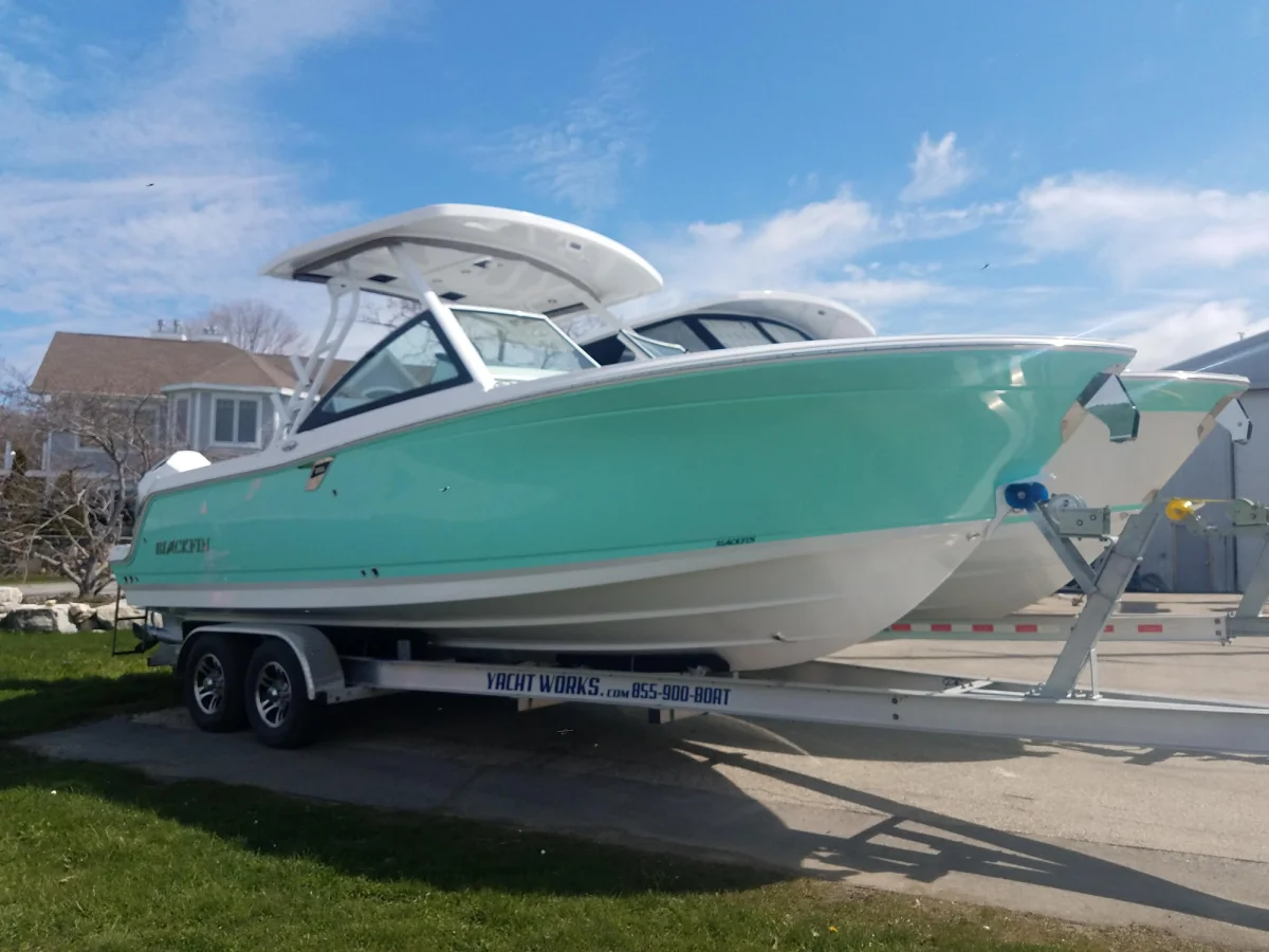 Blackfin 252DC 2021 boat specs