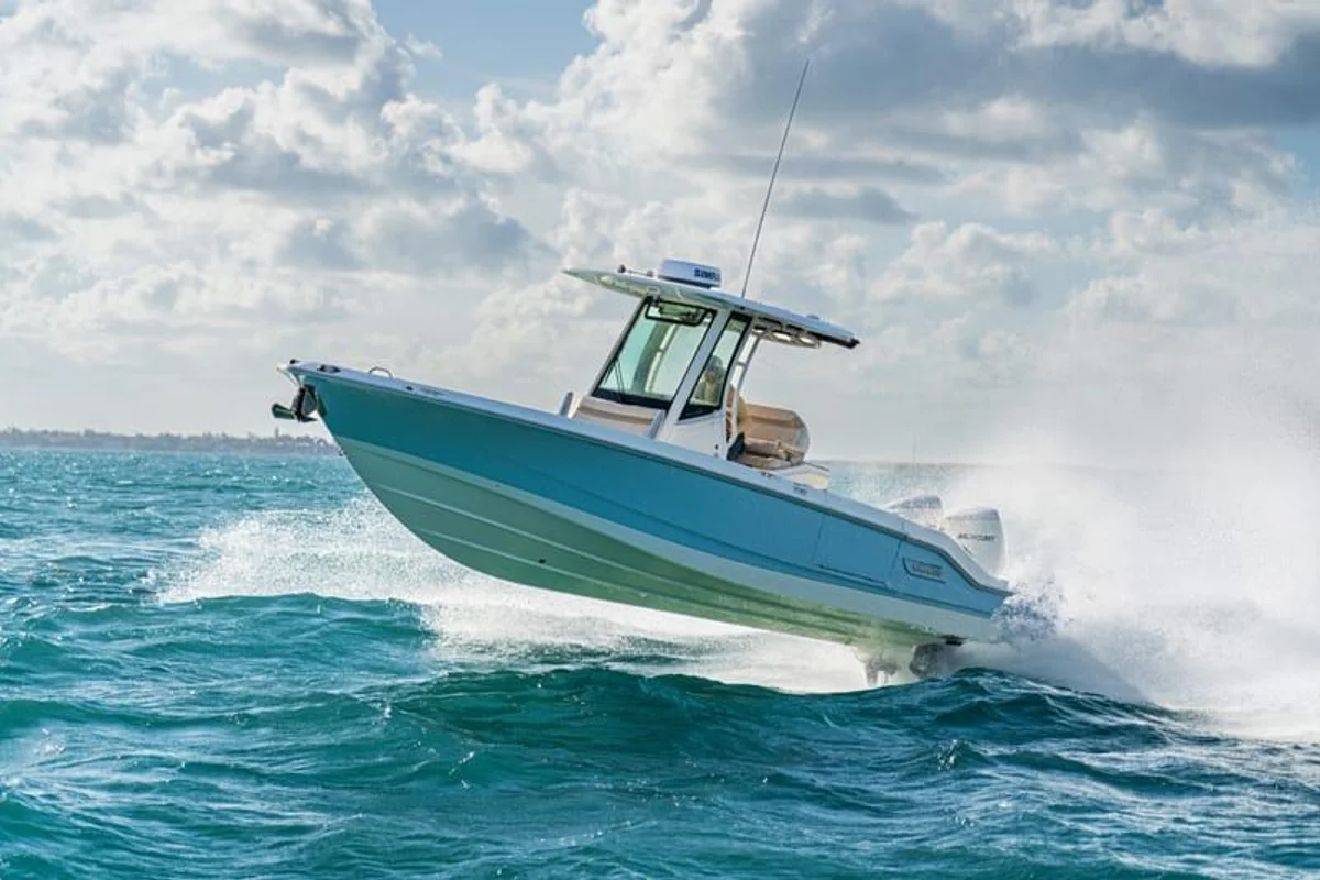 Boston Whaler 280 Dauntless 2023 boat specs