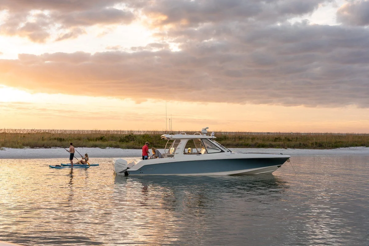 Boston Whaler 380 Ream 2023 boat specs