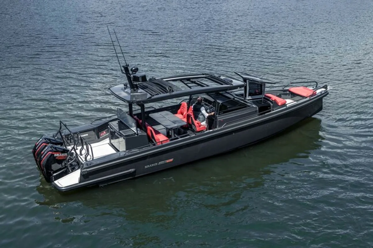 Brabus Marine Shadow 900 Black Ops 2021 boat specs