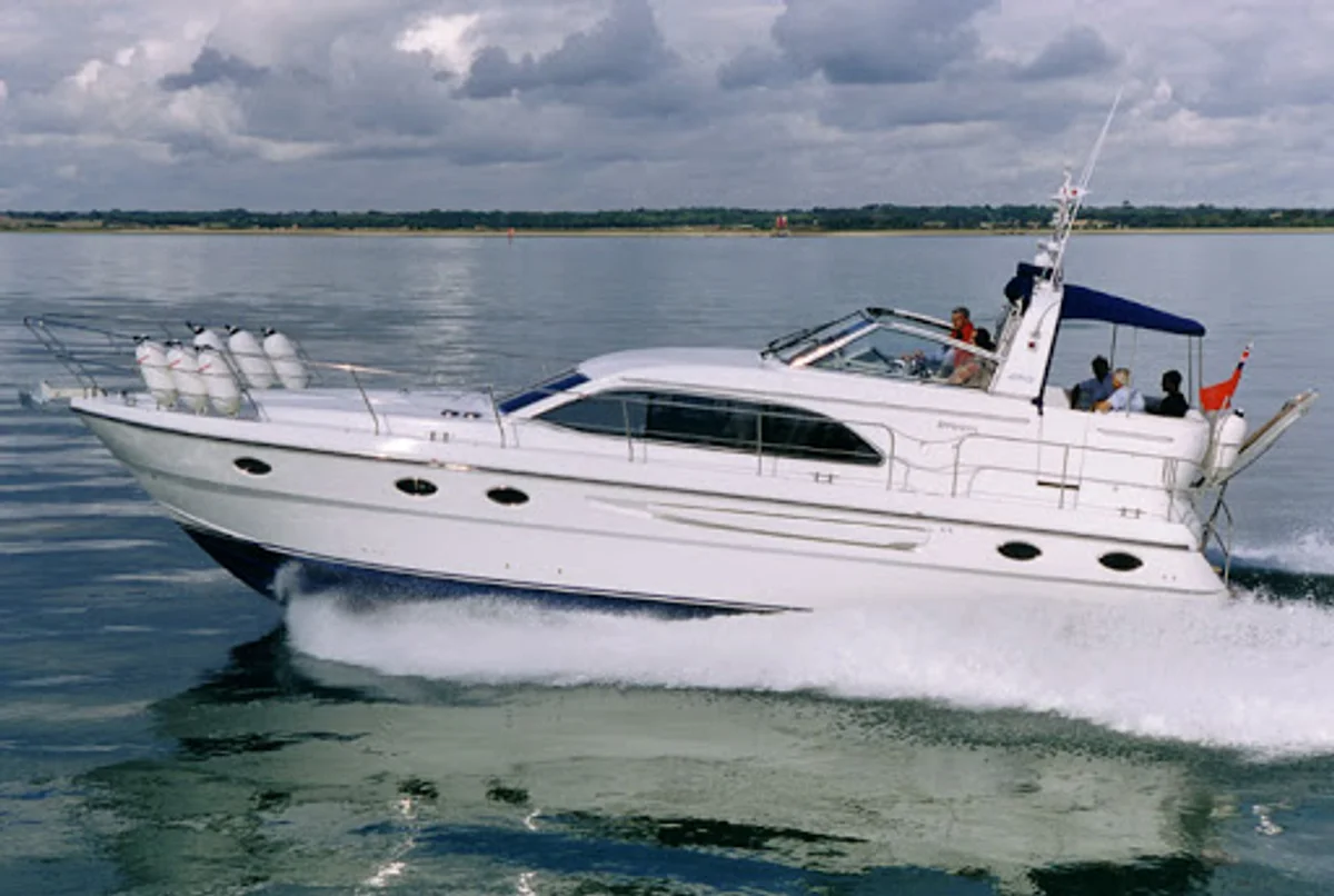 Broom Boats 450 2009 boat specs