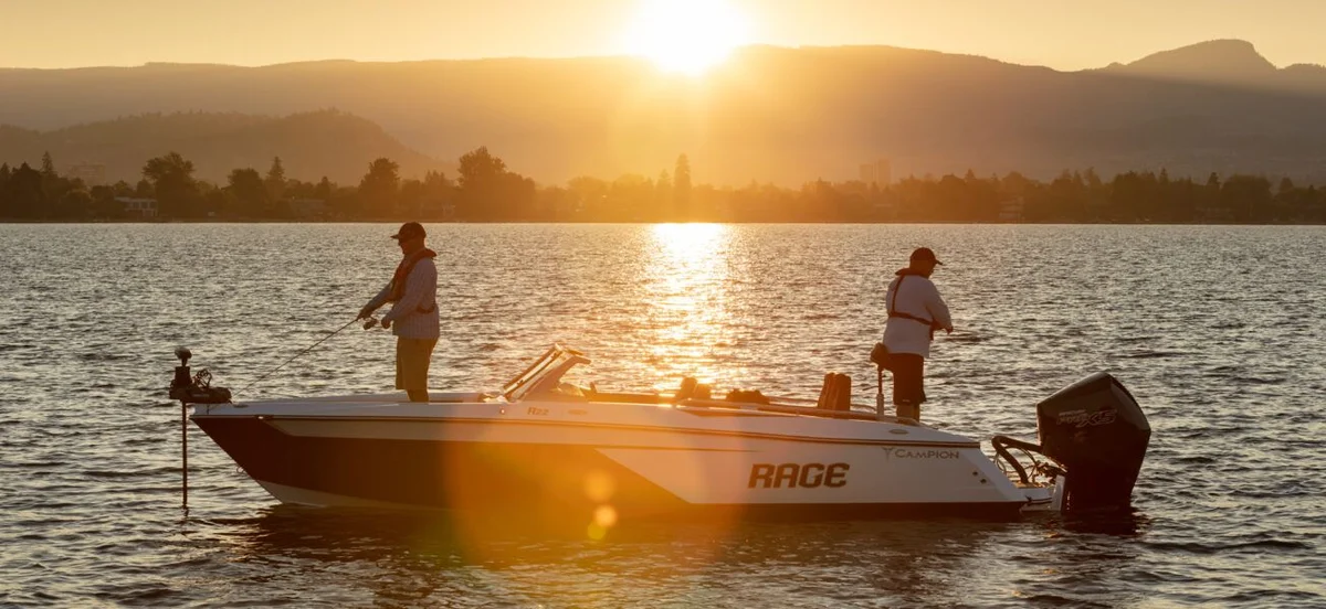 Rage R22 Boat Specs