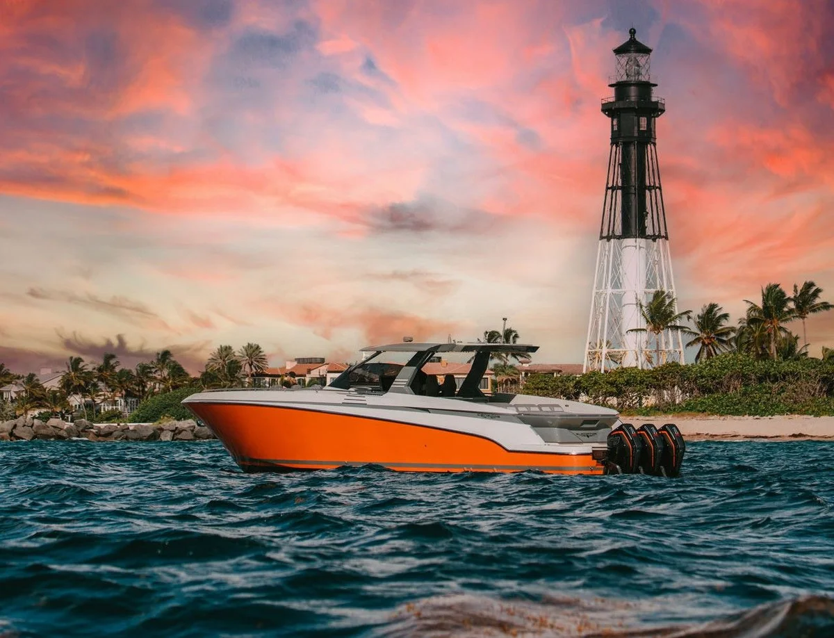 Canados Gladiator 493 Grand 2022 boat specs