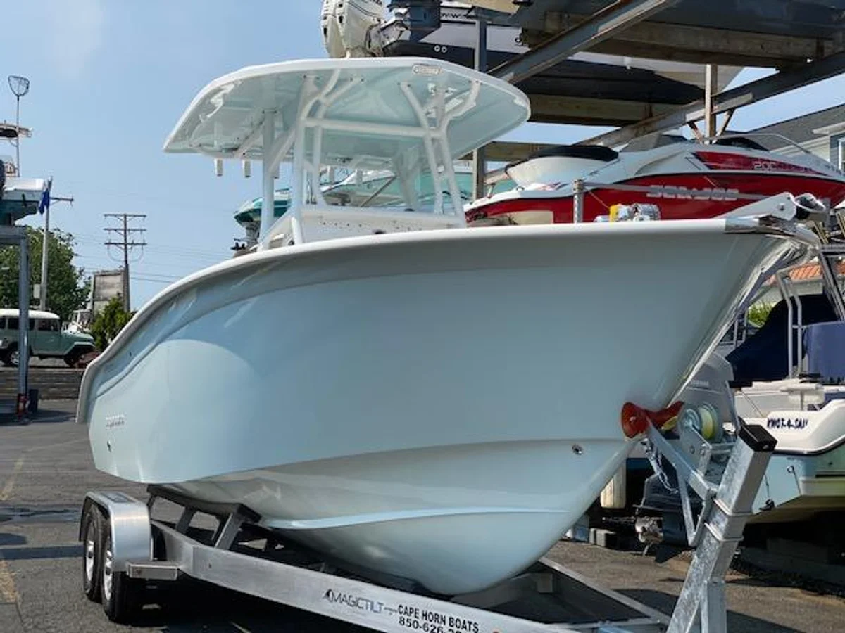 Cape Horn 24 XS 2021 boat specs