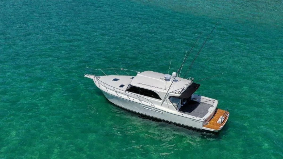 Caribbean Boats 420 Express Cruiser 2023 boat specs