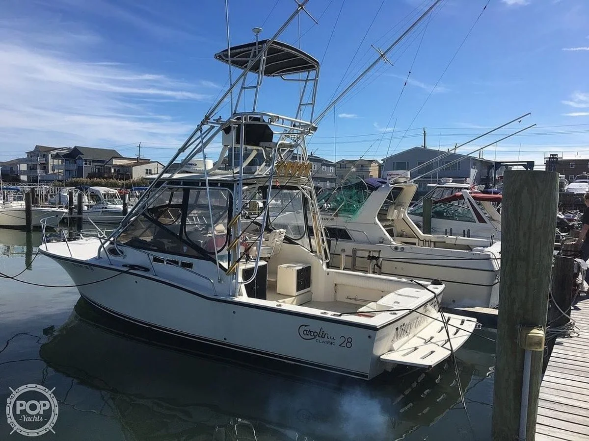 Carolina Classic 28 2000 boat specs