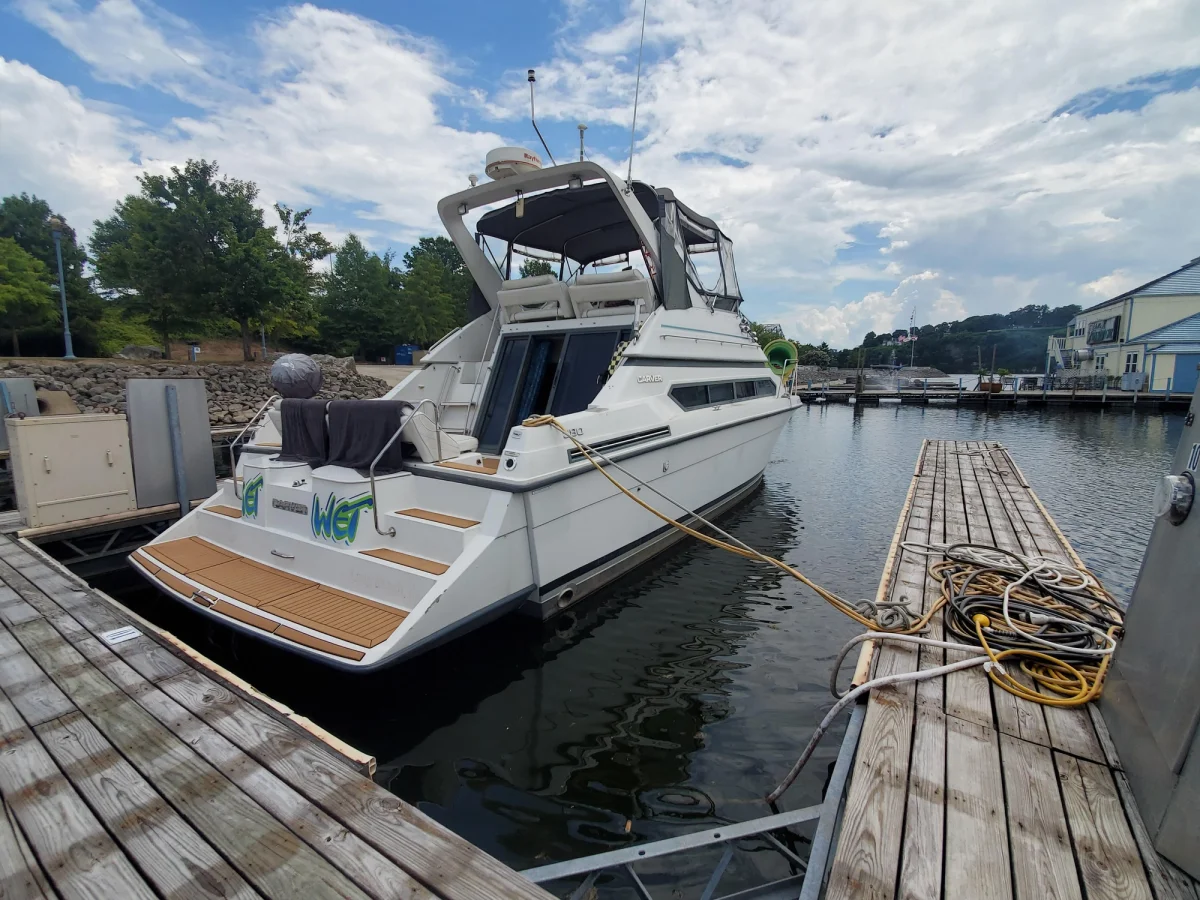 Carver Yachts Santego 1994 boat specs