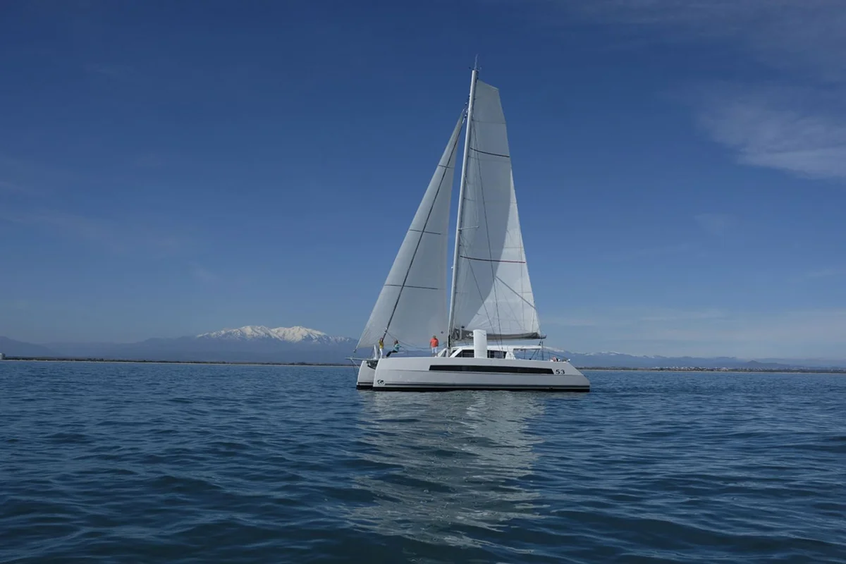 Catana Catamarans 53 2017 boat specs