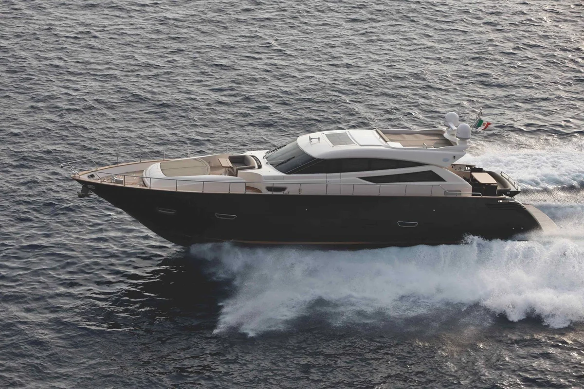 Cayman Yachts S750 Sport 2019 boat specs