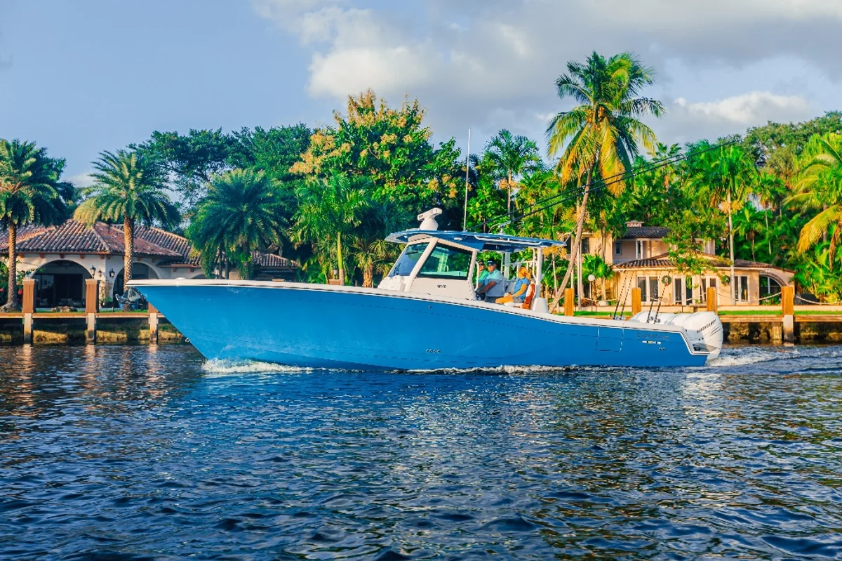 401 CC Boat Specs