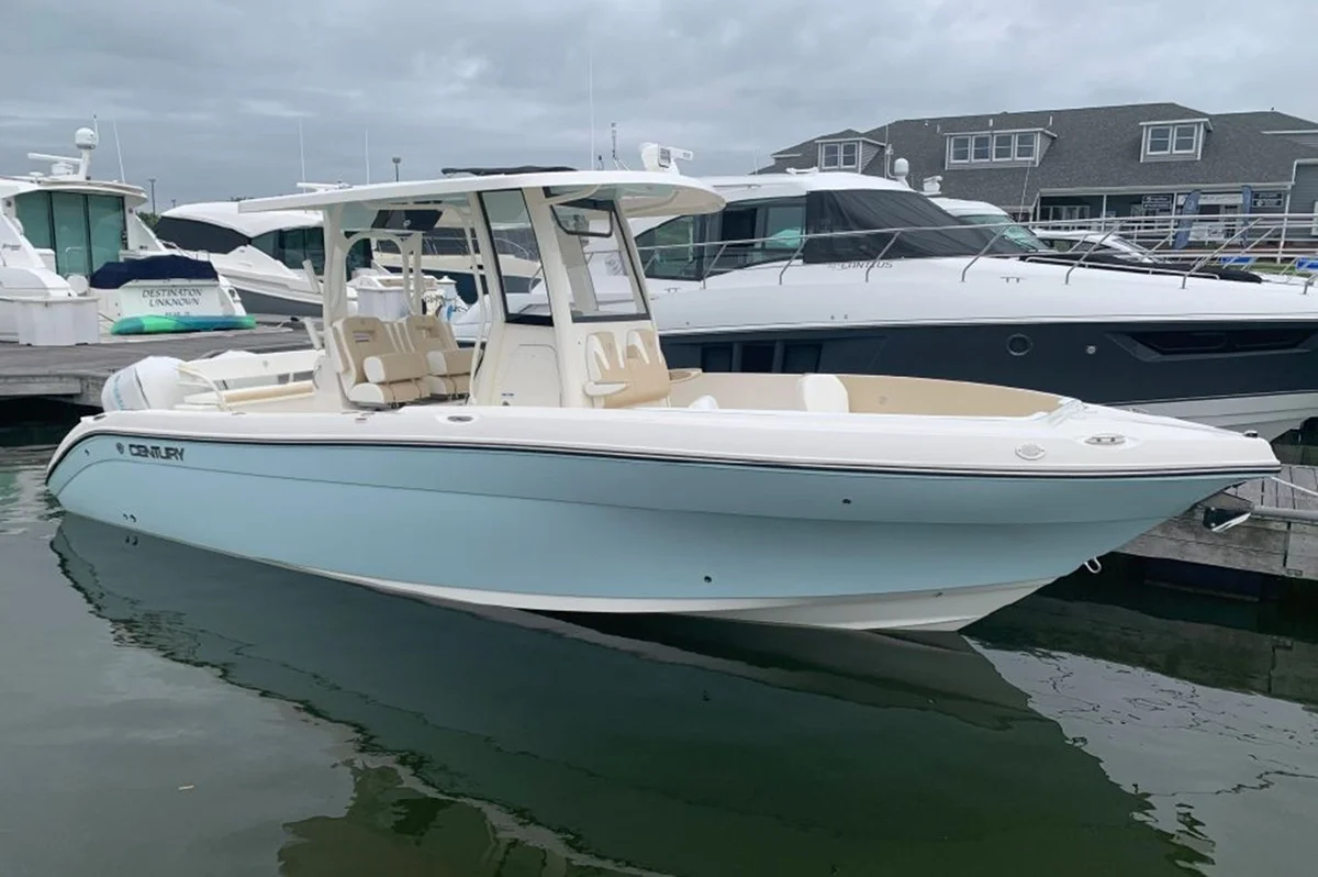 Century Boat 2900 Center Console 2021 boat specs