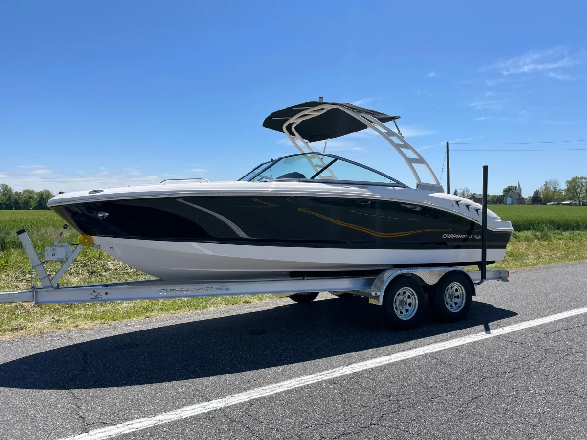 21 SSi Boat Specs