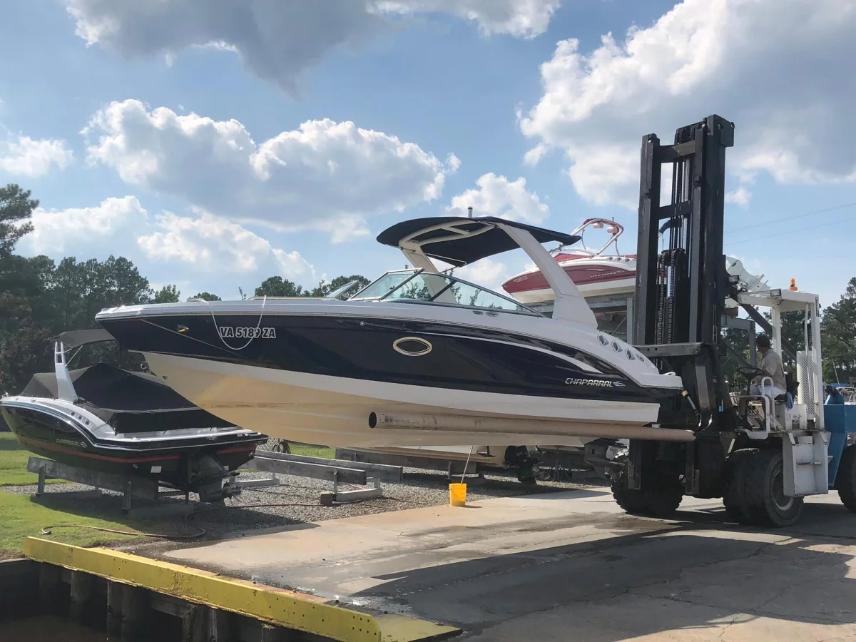 Chaparral Boats 246 SSi 2019 boat specs