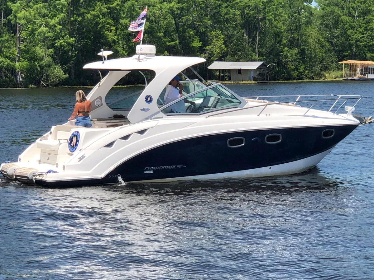310 Signature Boat Specs