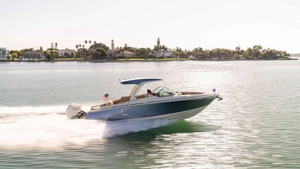 Launch 31 GT Boat Specs