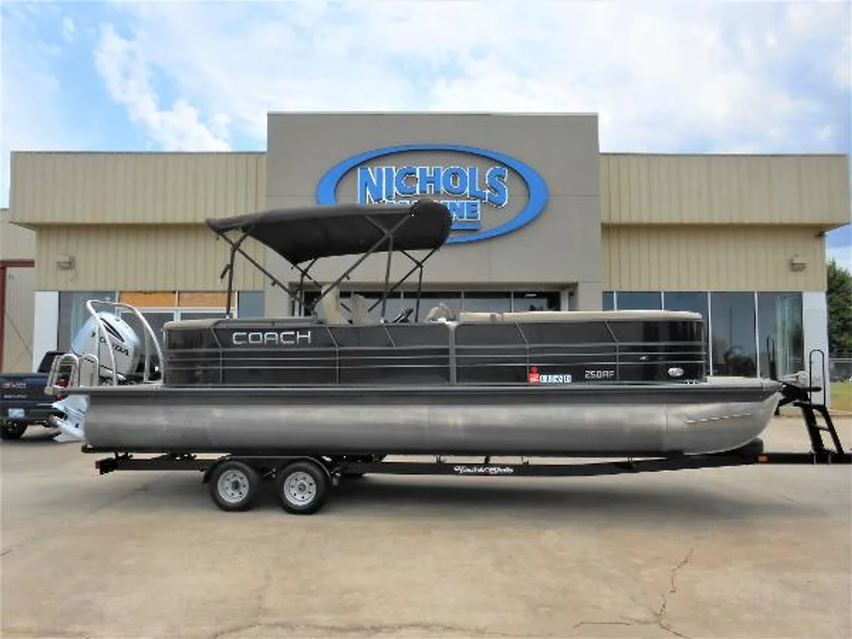 Coach Pontoons 250RF 2019 boat specs