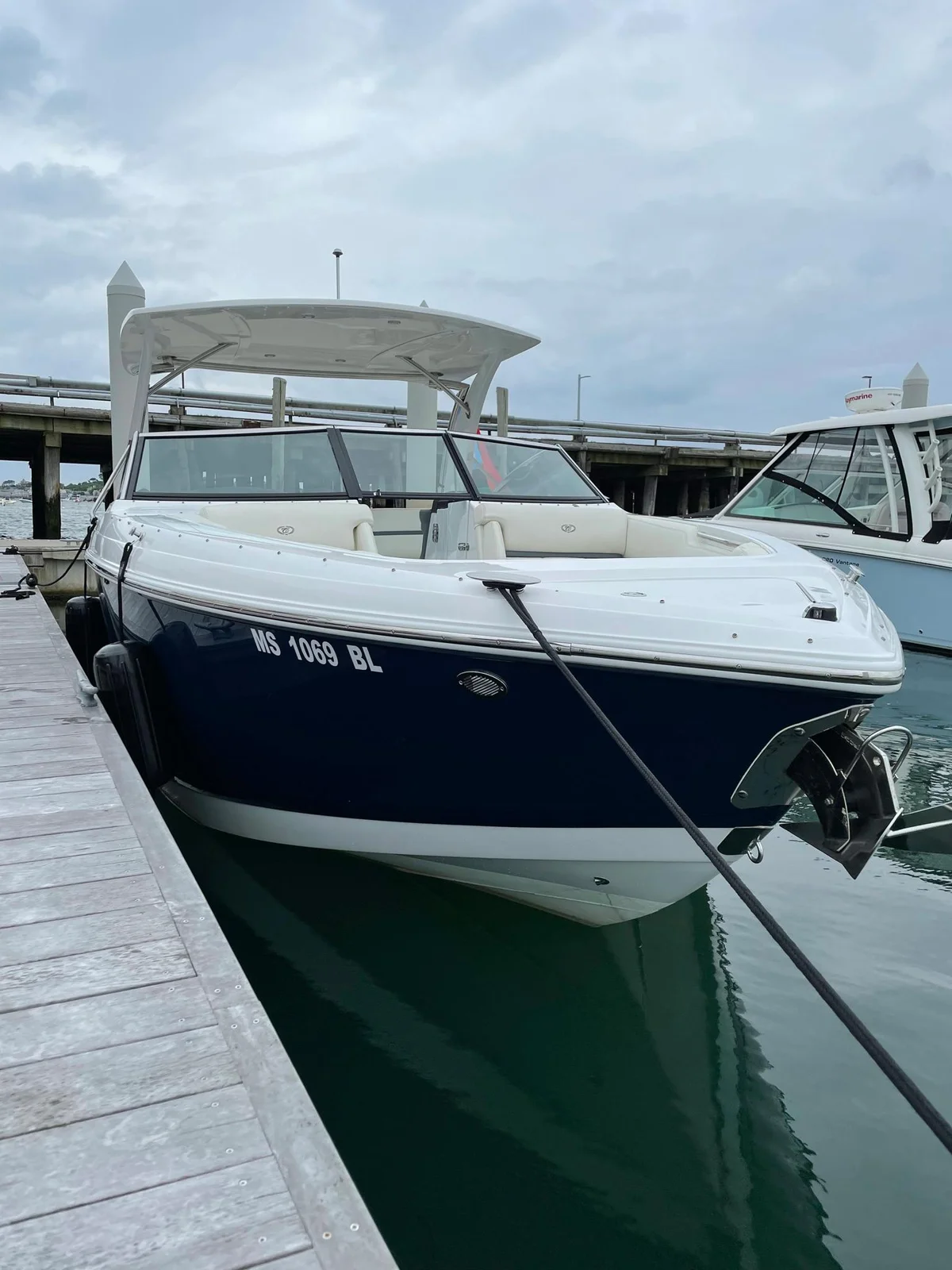 Cobalt Boats 30SC 2019 boat specs
