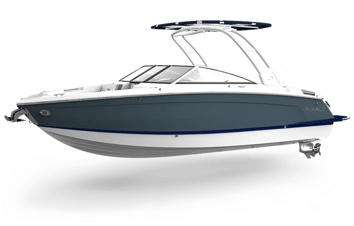 Cobalt Boats R8 2021 boat specs
