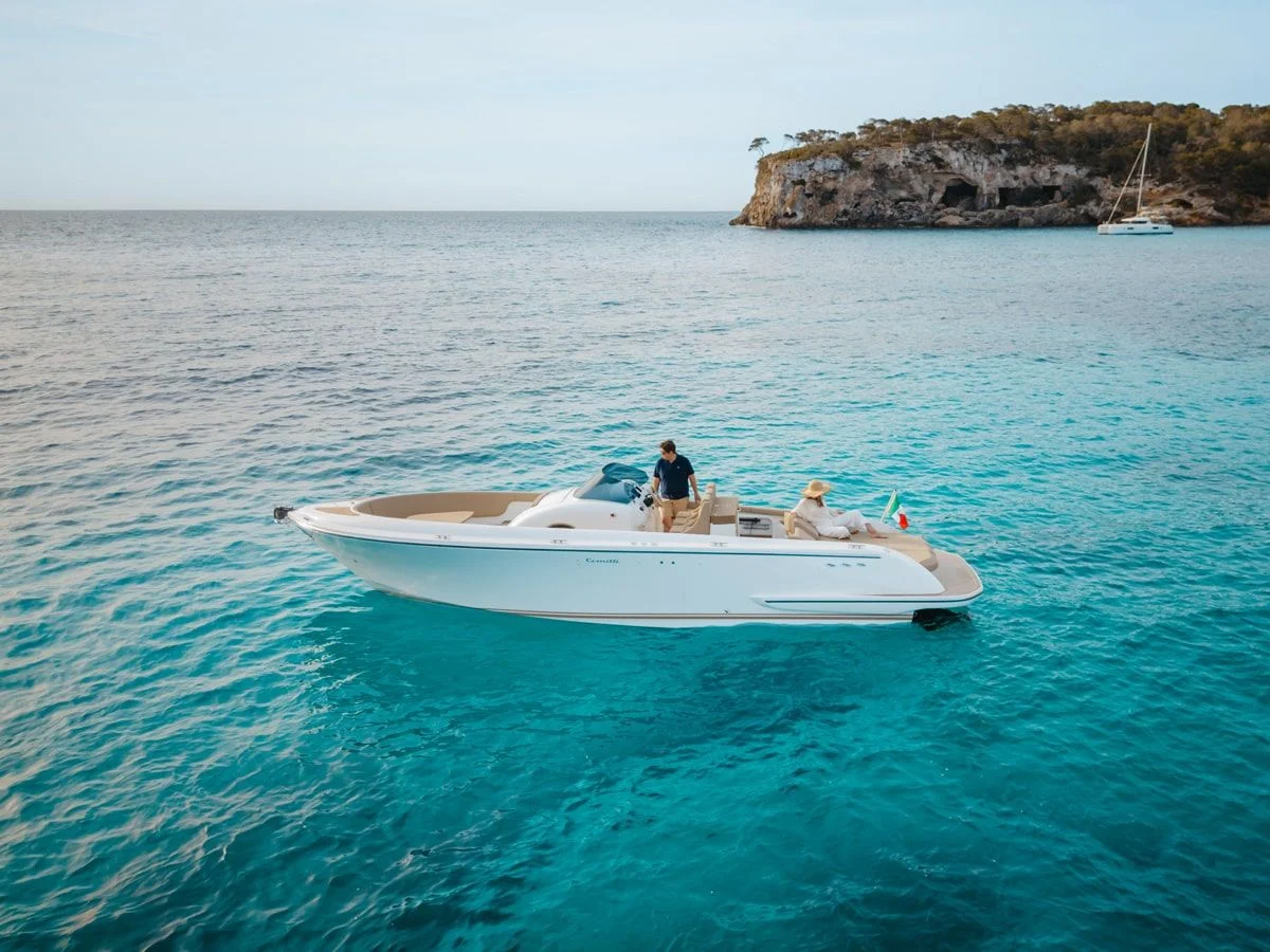 Comitti Isola 33 2017 boat specs