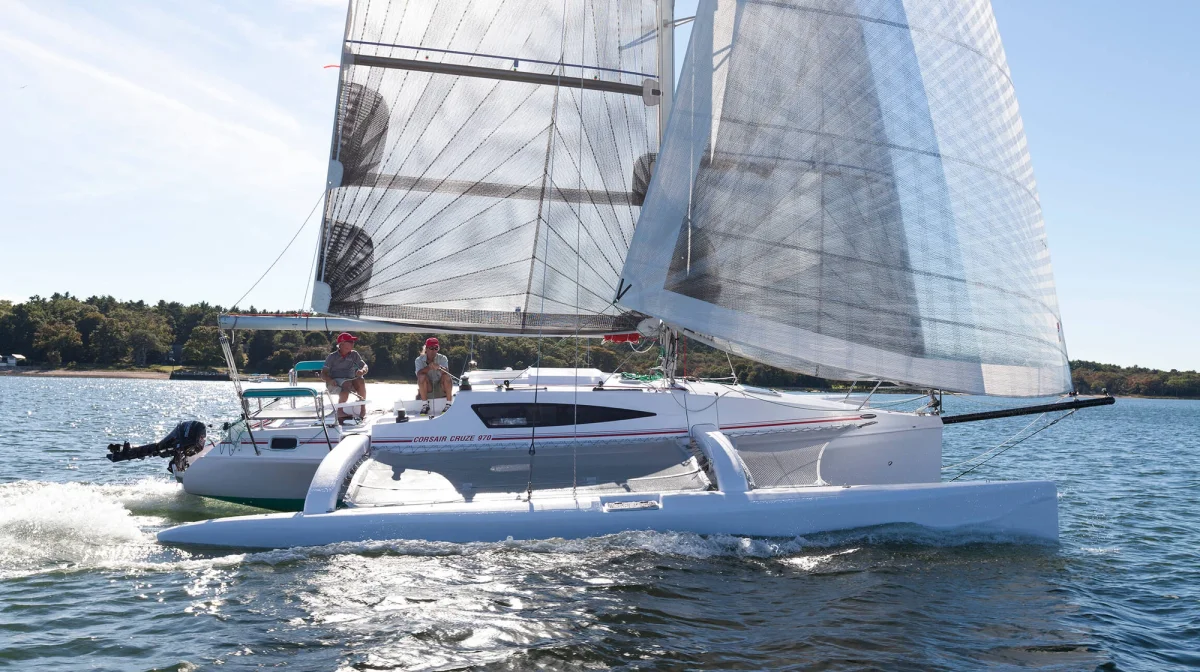 Corsair Marine 970 2013 boat specs