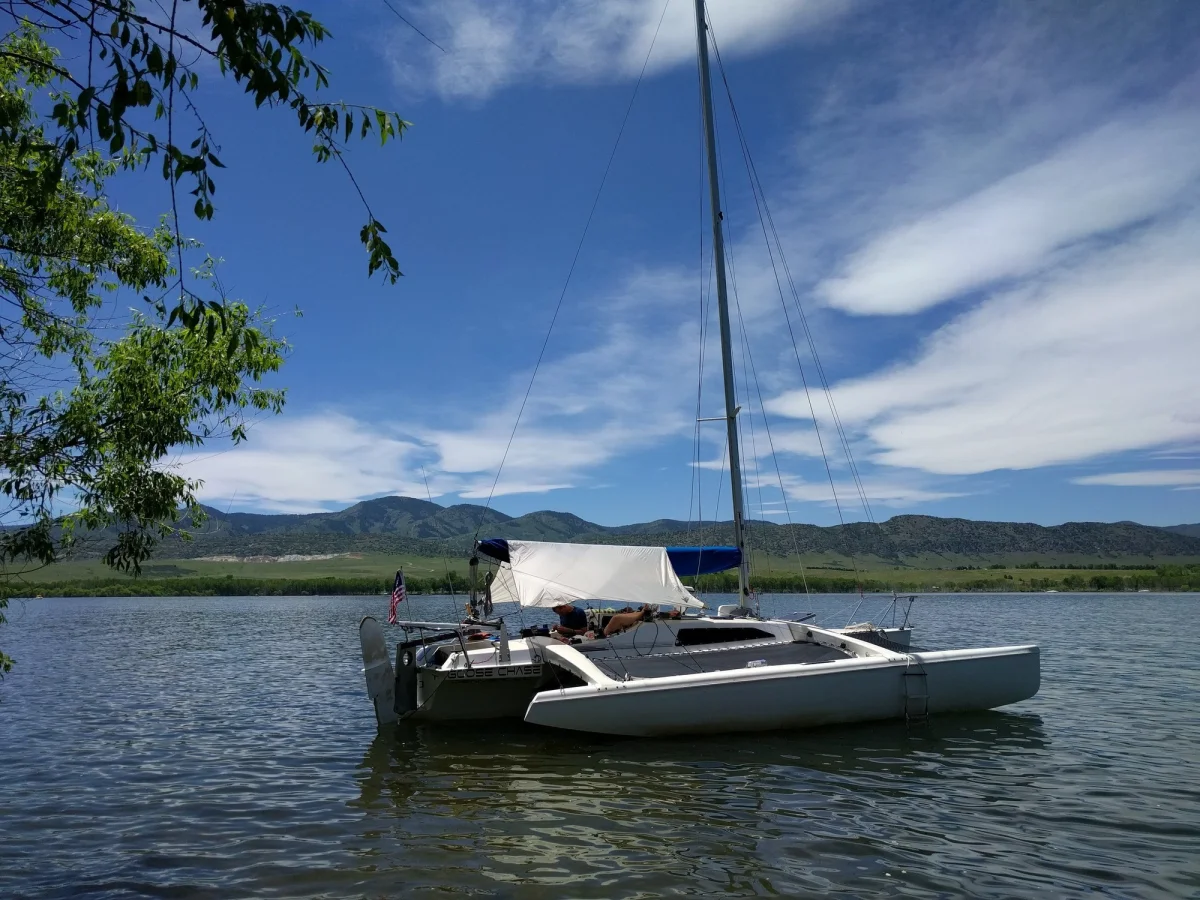 Corsair Marine F27 1985 boat specs