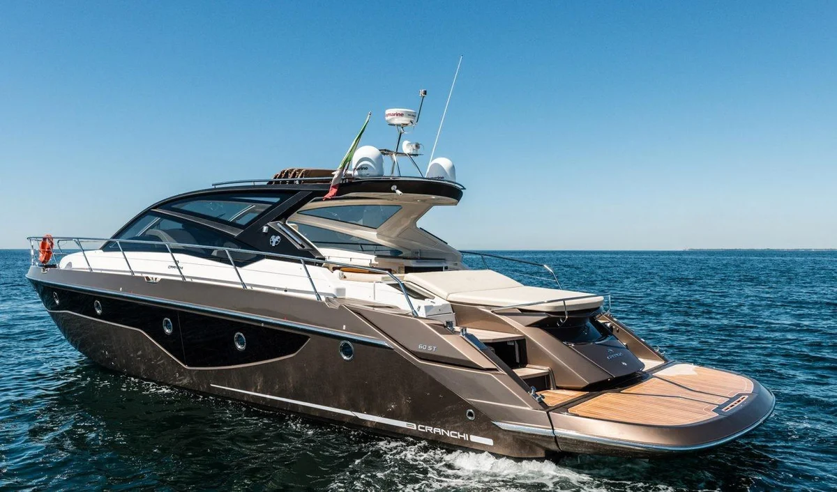 60 ST Hardtop Boat Specs