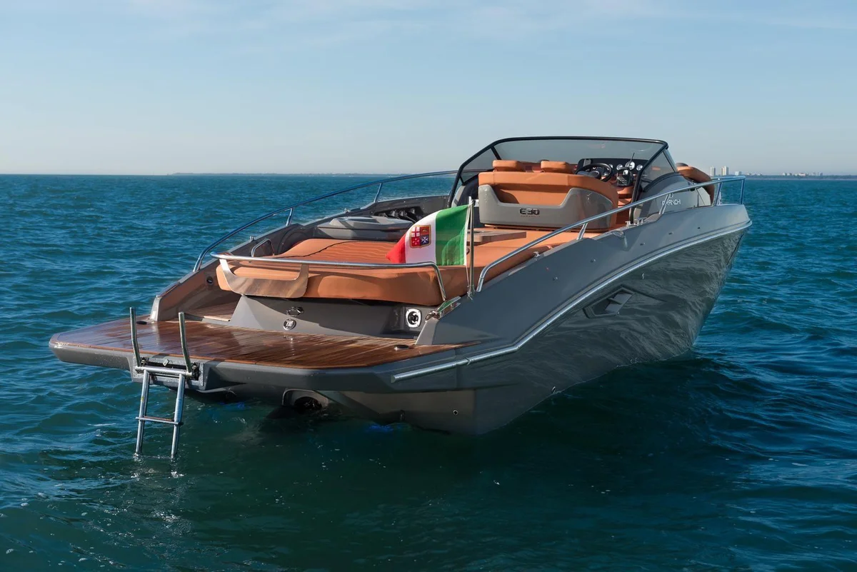 Cranchi Yachts C30 Endurance Endurance 2020 boat specs