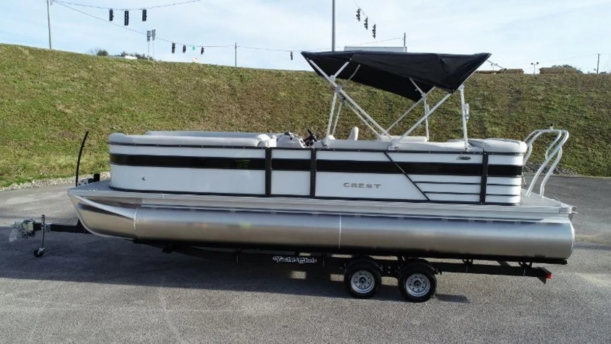Classic LX240 L Boat Specs